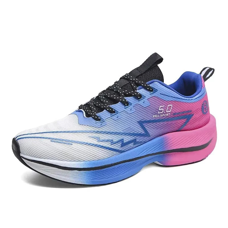 Men’s marathon running sneakers with carbon plate and lightweight feel
