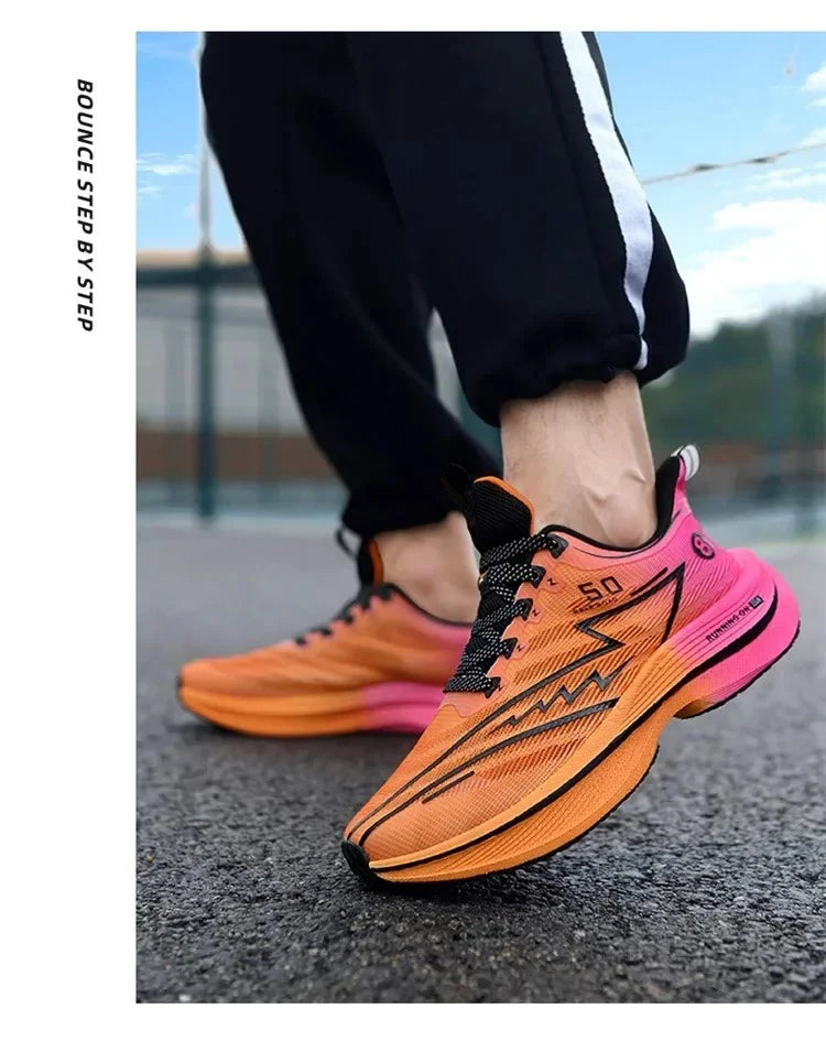 Breathable carbon plate sneakers for men with modern athletic design