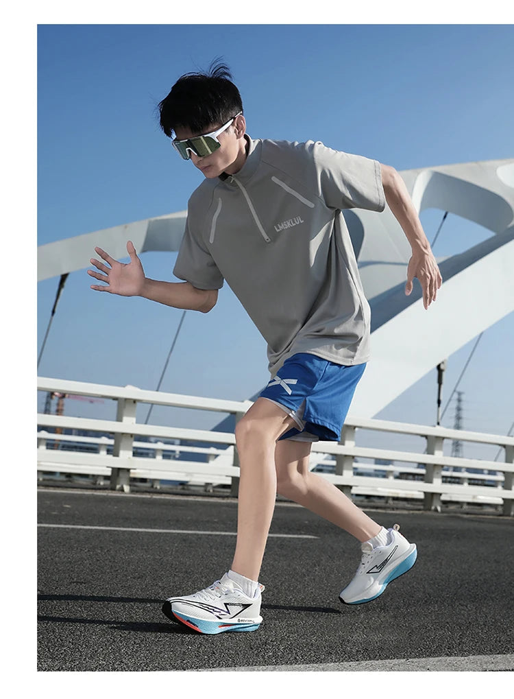 Running sneakers with breathable mesh fabric and comfortable fit