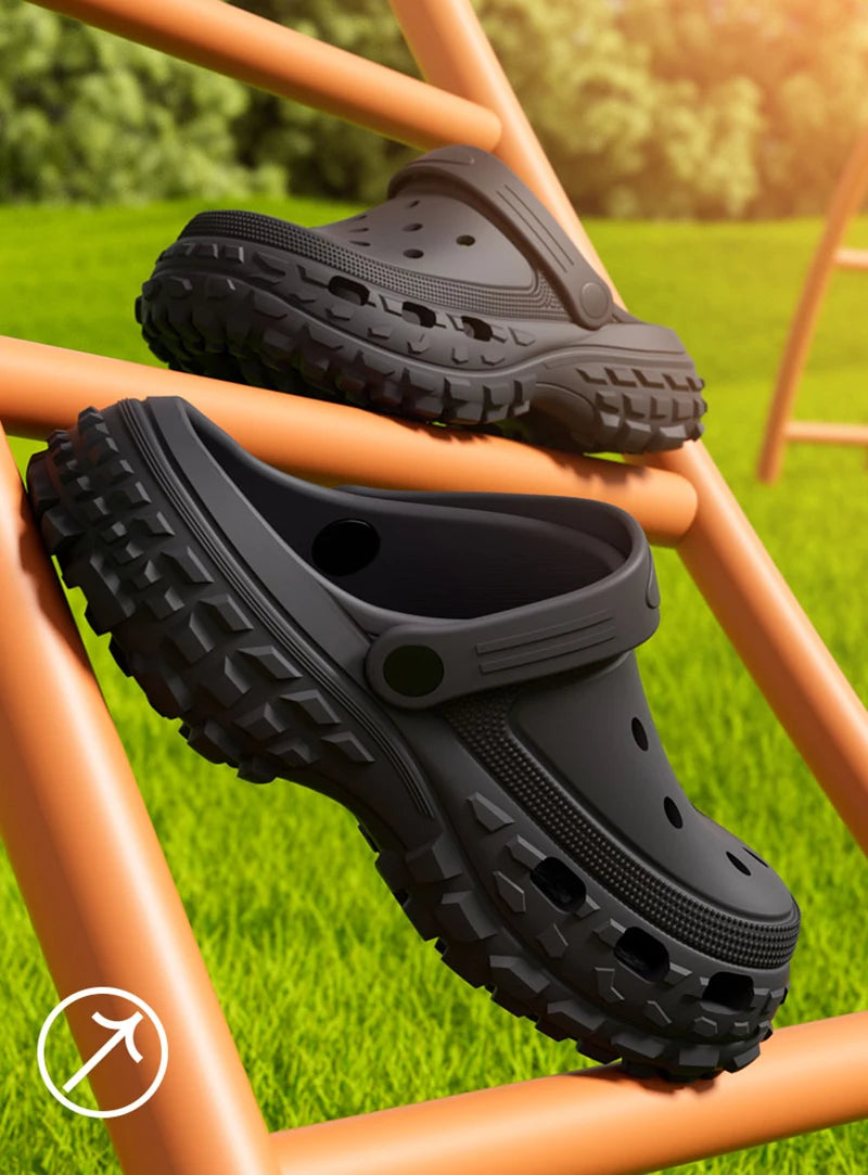 Women's slip-on platform beach sandals for relaxed summer styling