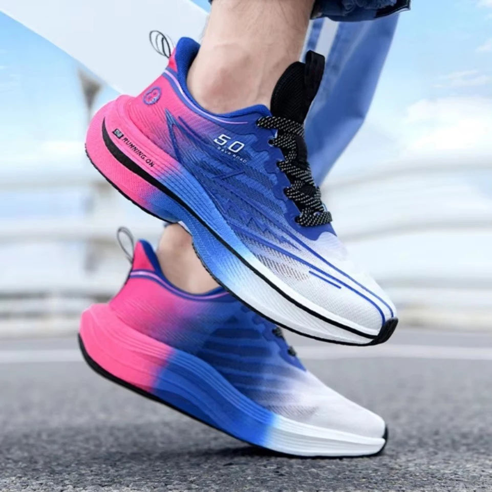Lightweight men’s running shoes with carbon technology for enhanced propulsion