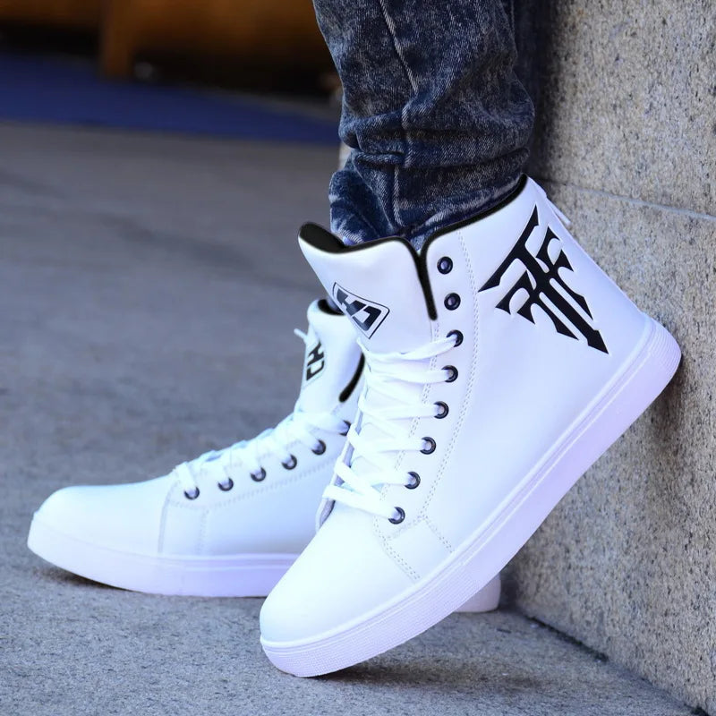 Men’s fashion casual sneakers with modern lace-up sporty design