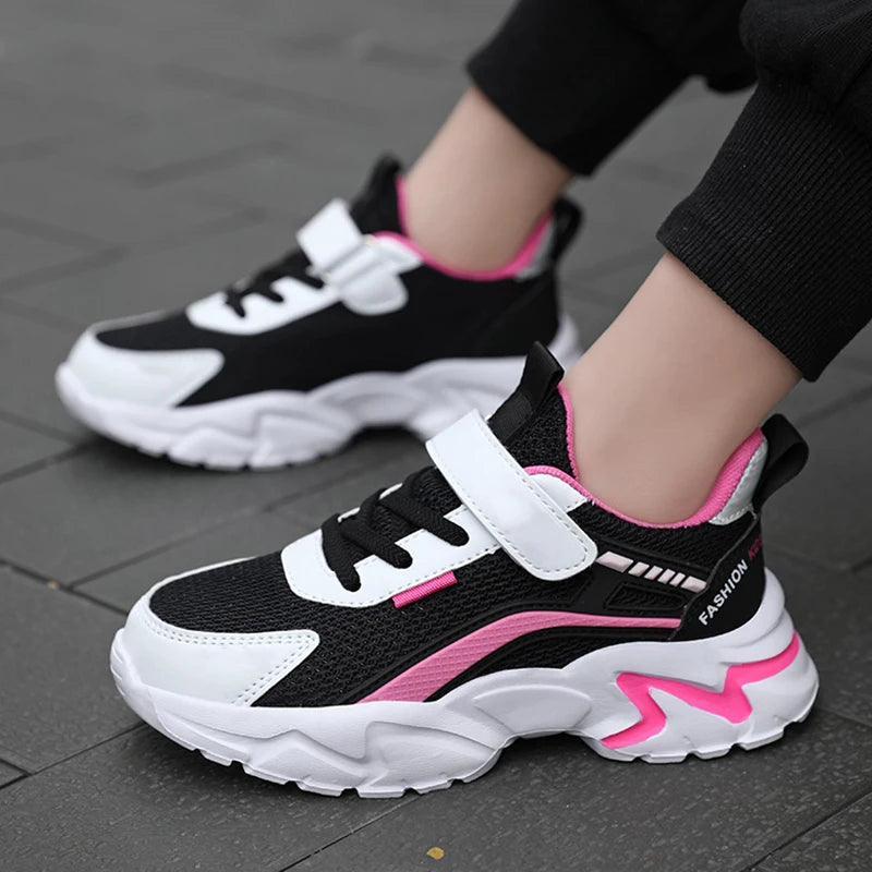Breathable kids sports shoes with flexible outsole for active movement