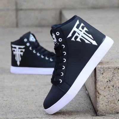 Men’s fashion lace-up sneakers perfect for casual and smart casual looks